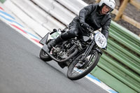 Vintage-motorcycle-club;eventdigitalimages;mallory-park;mallory-park-trackday-photographs;no-limits-trackdays;peter-wileman-photography;trackday-digital-images;trackday-photos;vmcc-festival-1000-bikes-photographs